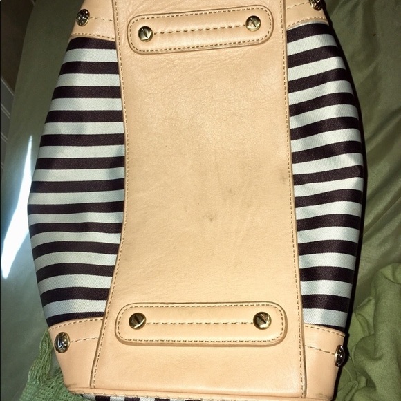 Henri Bendel Chainlink Purse - Picture 5 of 5